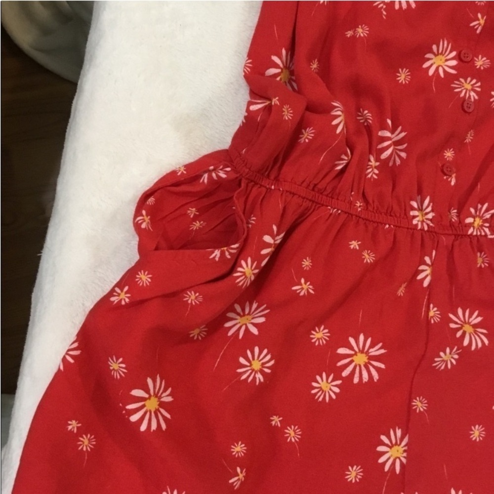 Juniors SO Red White Daisy Print Romper L - Picture 9 of 13